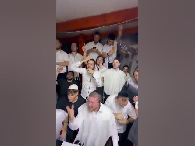 🔥🔥🔥 באומן עם מוישי פרסברגר 🎤 נחמן רוזנברג 🎹🎶💚💚💚צילום📱: @MottiEttinger