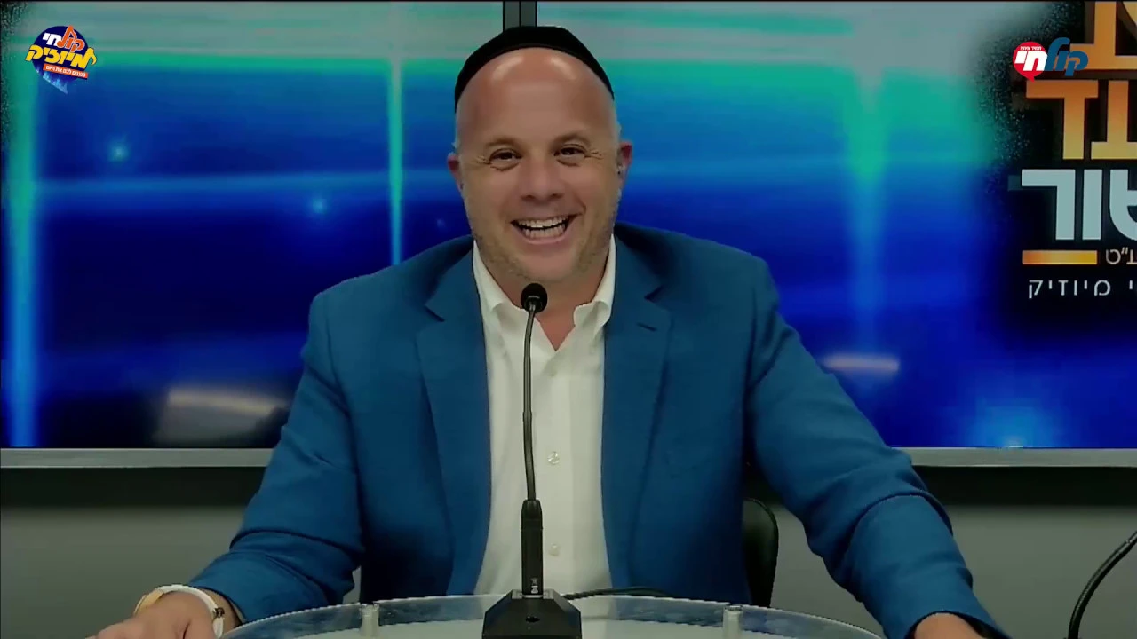 צפו: מצעד העשור של המוסיקה היהודית בהגשת מנחם טוקר