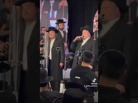 Chazan Helfgut and Yaakov Stark singing chazanus
