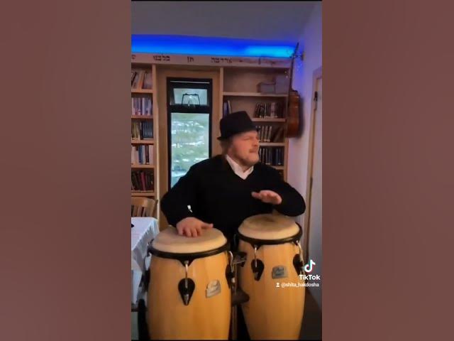 EDM Shachris prayers