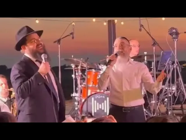 Avraham Fried and Benny Friedman sing Yesimcha Elokim at the RCCS event