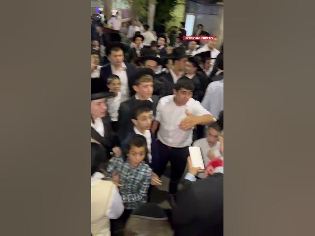 Thousands Flood Bnei Brak Streets In Massive Welcome For Bnei Torah Released From Military Prison