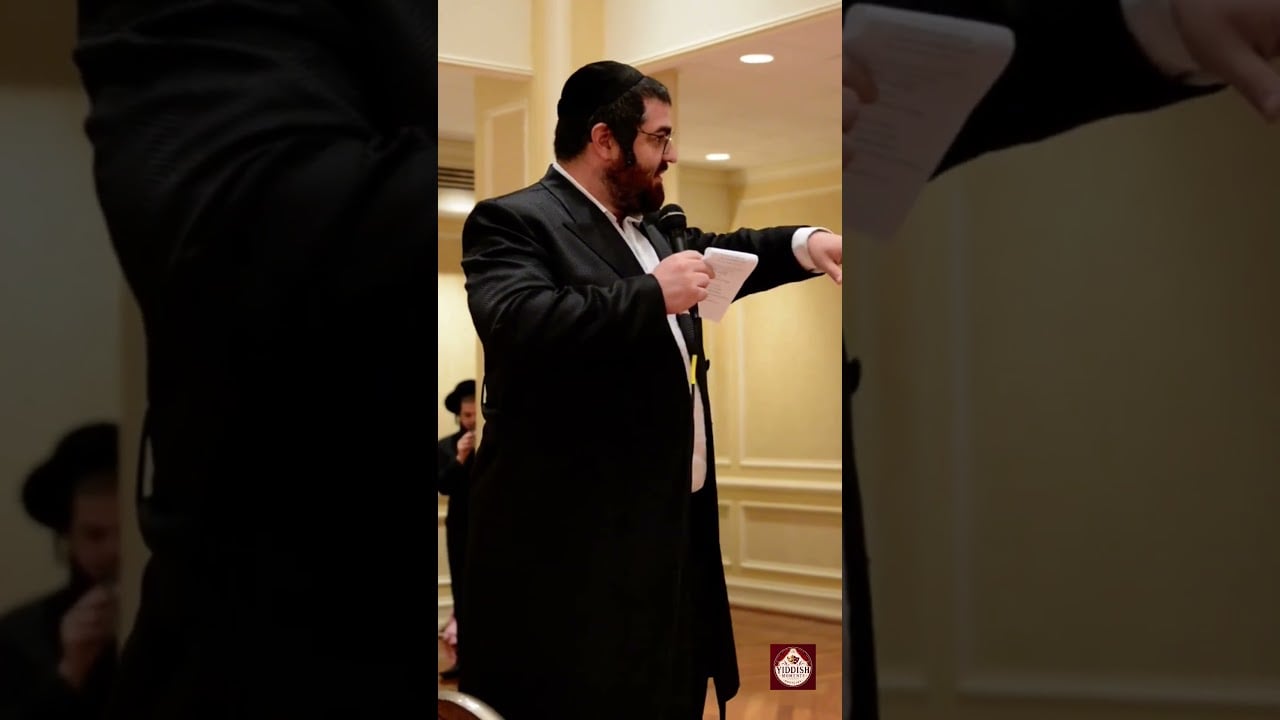 Ari Abramowitz Calling Up Motty Ilowitz 😅 - 2015
