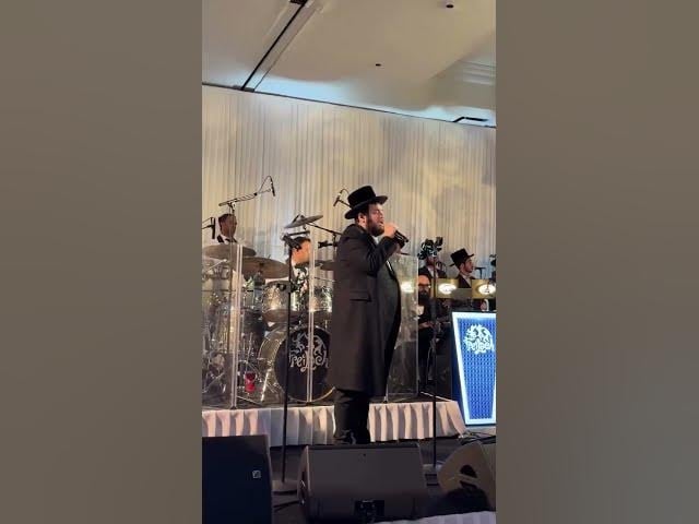 Shmueli Unger andYedidim Choir with Freilach Band
