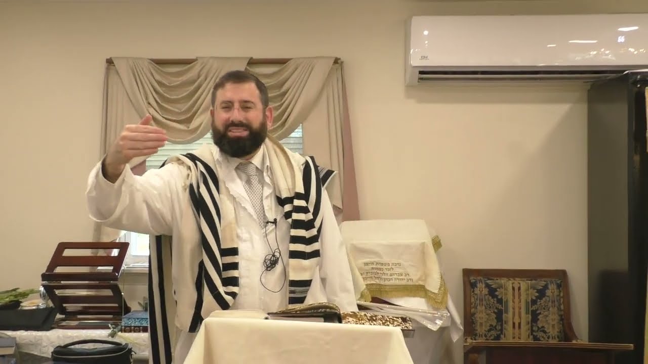 The "Kiss" of Hoshana Rabba - The Exhilirating Teaching of Rav Moshe Wolfson