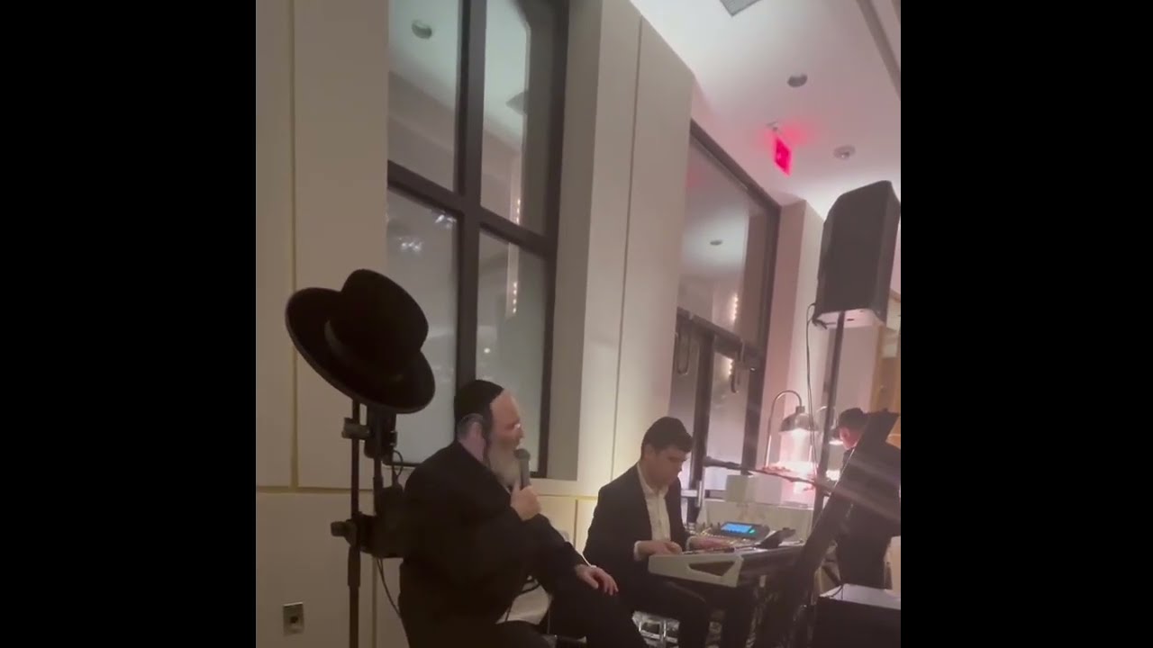 R' Shloime Taussig • Lecha Ezbach [Yossi Green Kol Berama]
