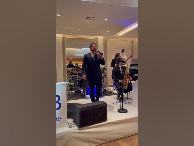 Blue Melody 🎹 Moshe Tischler 🎤 #meal #wedding