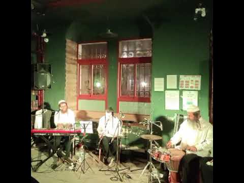 מלוך  -  ר' שלמה.