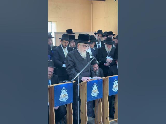 Rav Michel Steinmetz at Dirshu’s historic maamad tefillah at the kever of the Chofetz Chaim in Radin