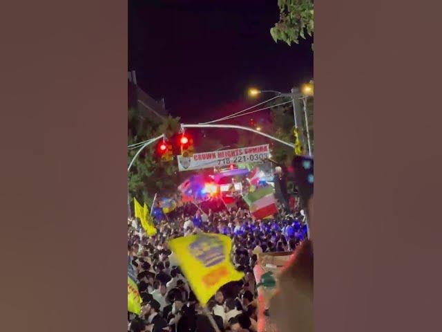 Thousands at Simchas Beis Hashoeiva on the Streets of Crown Heights Thursday Chol Hamoed Sukkot 2026