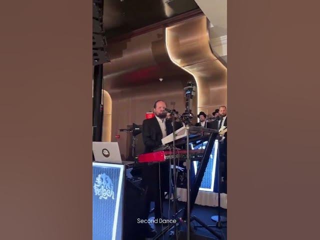 Freilach 🎹 Mordechai Shapiro 🎤 Tnuah Choir 🔥