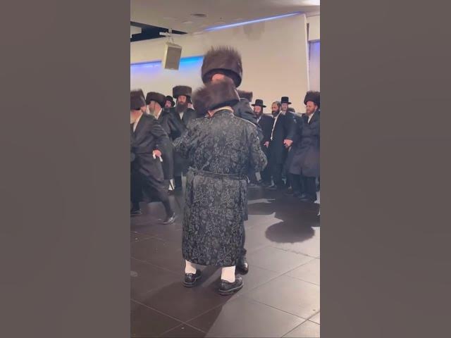 Dancing with the rabbi🤠❤️‍🔥