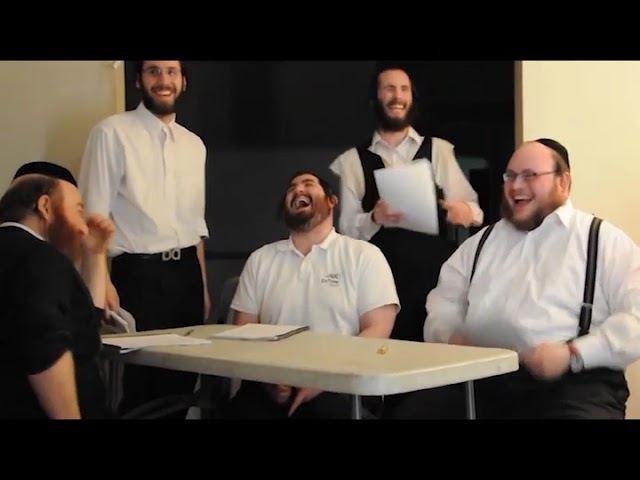 Yoel Hersh Fuchs Imitating Yossy Frankel   Interen Oiven   אונטערן אויוון