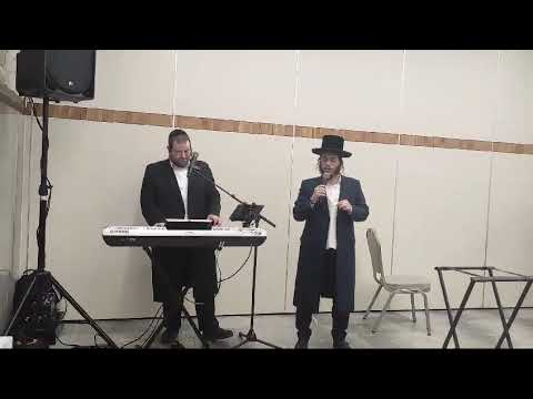 חיים מרדכי עקשטיין & הקלידן מיילך יוז'ף בסעודת הודיה מרוממת למטה "כח" בביתר עילית חלק 1