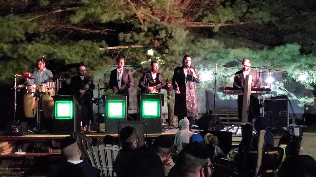 Lipa Schmeltzer with shimmy levy|ליפא שמעלצר בך בטחו