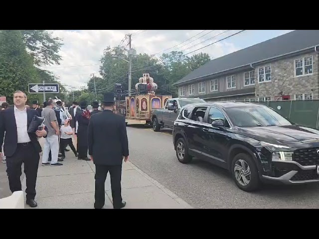 Hachnosas Sefer Torah at Beis Medrash Ohr Chaim Scheiner's Shul in Monsey