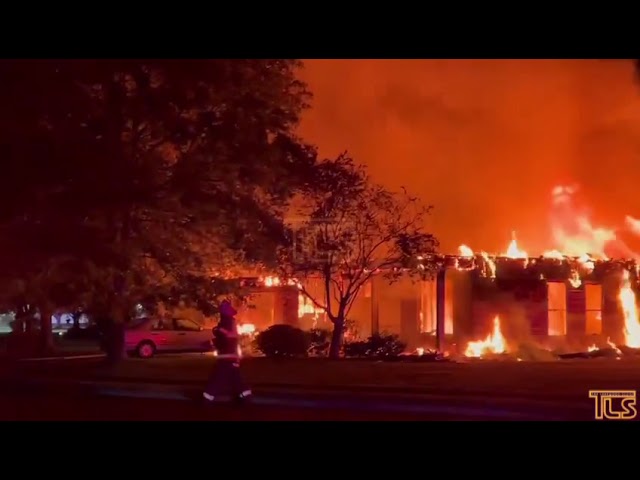 Fire rips through Lakewood home