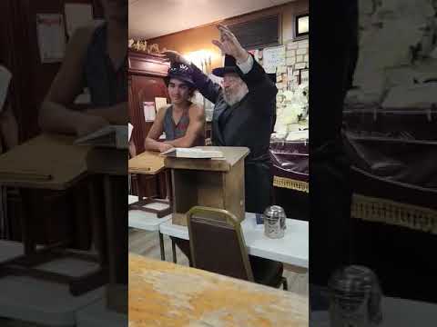 א בליק אין כלל ישראל'ס שול