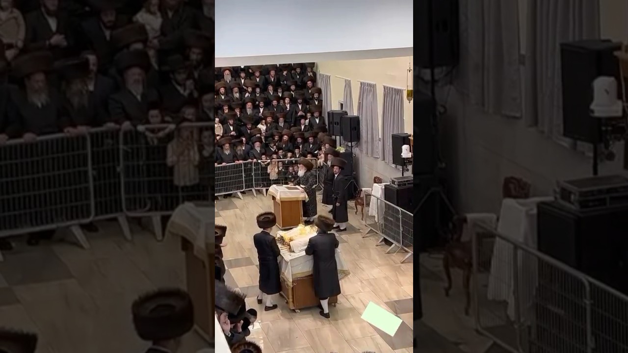 Second Hakafot With Nadvorna Yerushalayim Rebbe - Motzei Simchas Torah 2024