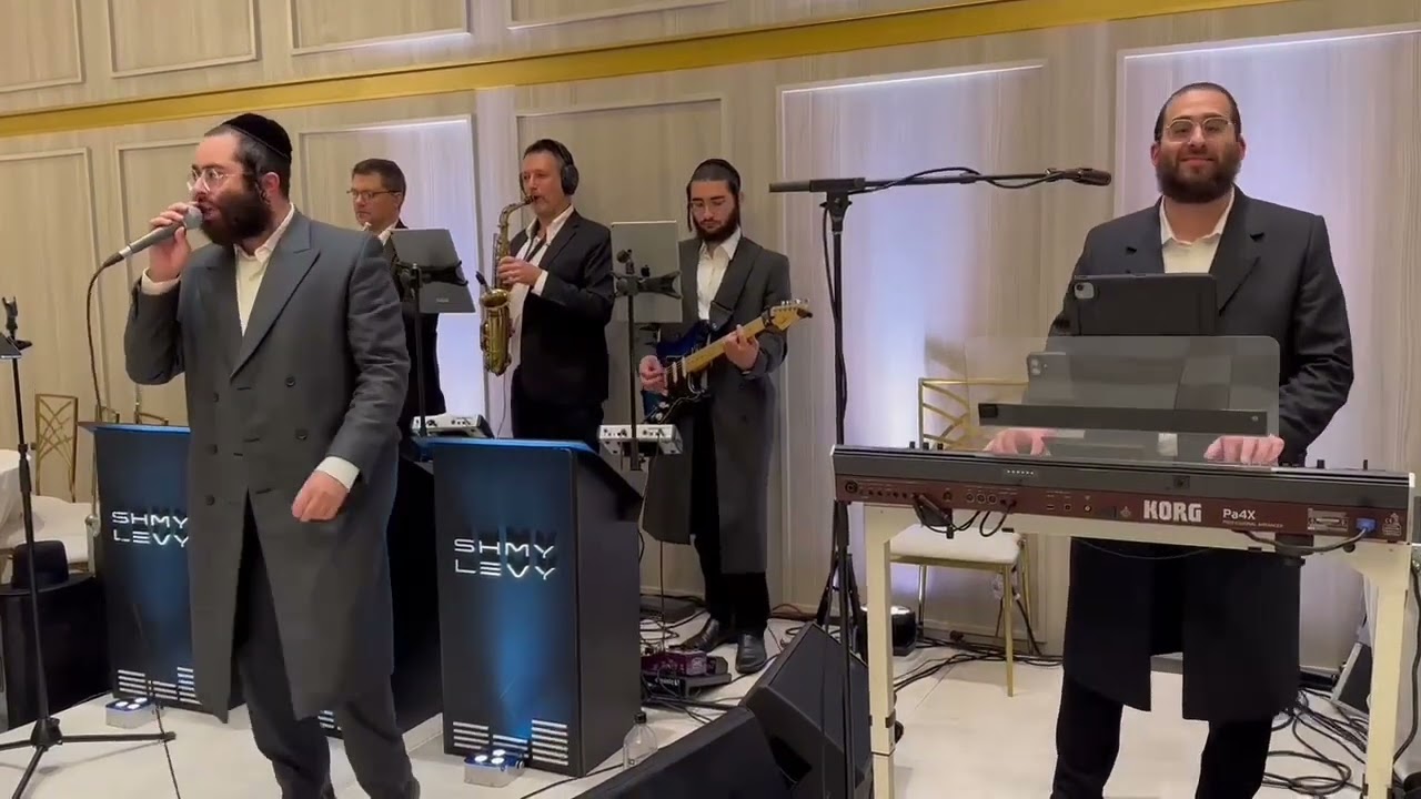 שמעיה פישר עם תזמורת של שמעי ליווי