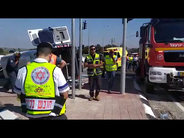 Tishbi Jct accident2 (MDA Spokesman Unit)