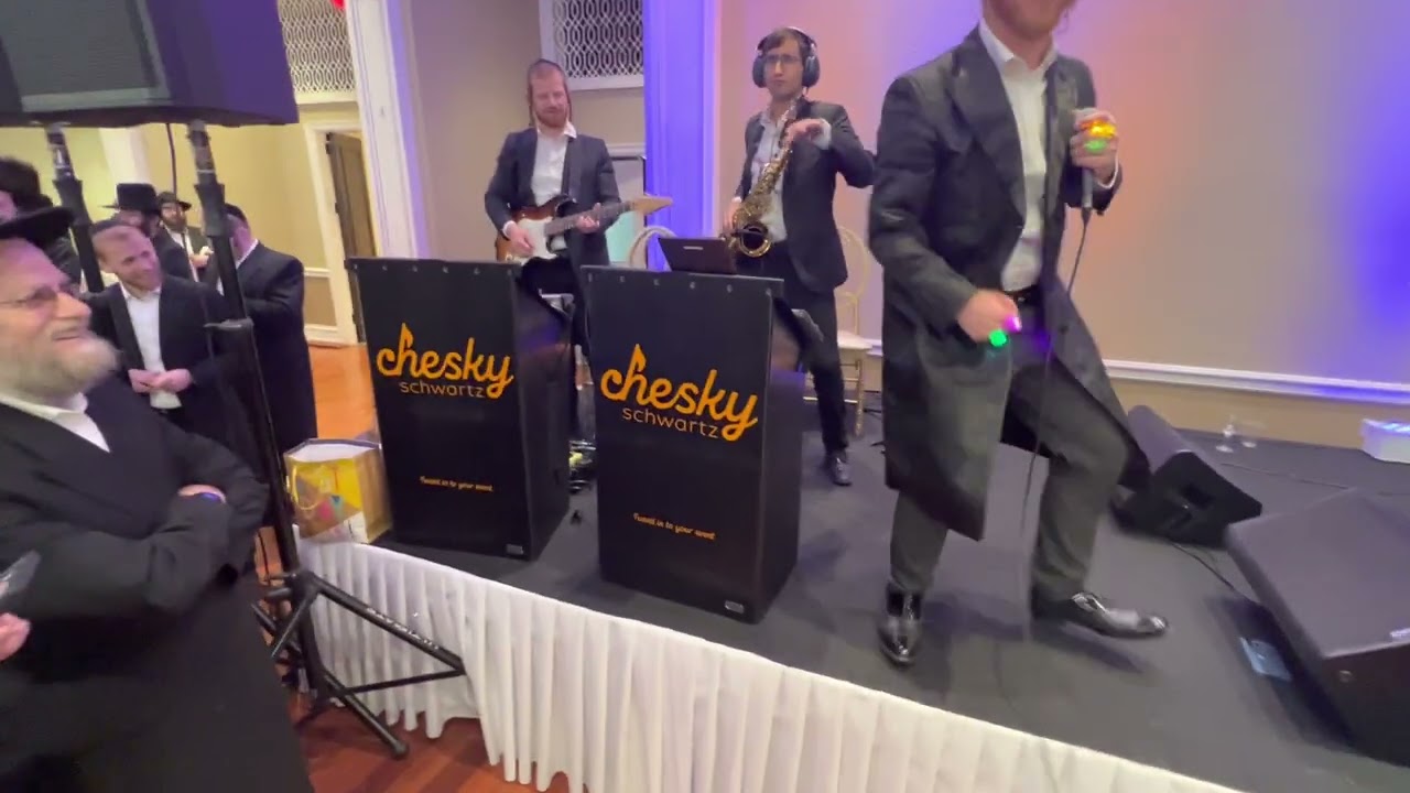 wadding with sruly green &Chesky schwartz