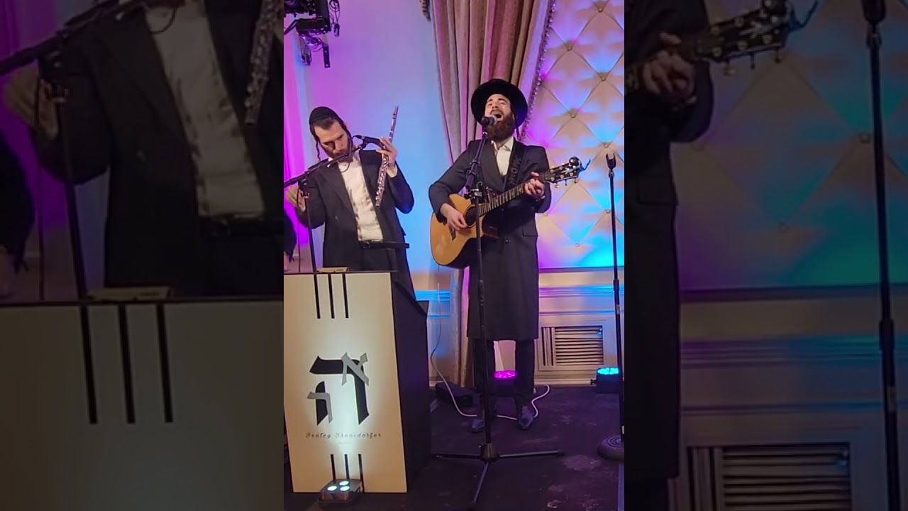 Anovim Anovim (Composed by Yossi Green) ענבים ענבים