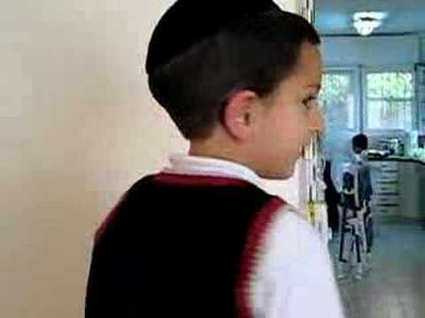Moshe Dov on Erev Shabbos