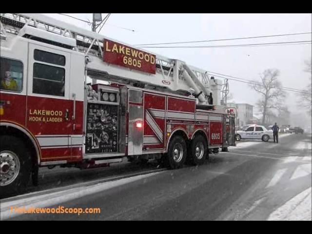2013 Holiday Parade Clifton Avenue Lakewood