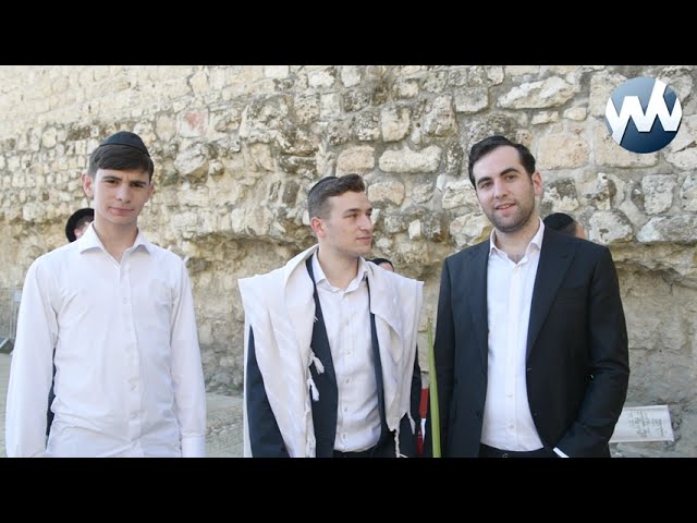 Mixed Emotions Following Vasikin at Kotel as Hostages are Returned to Israel