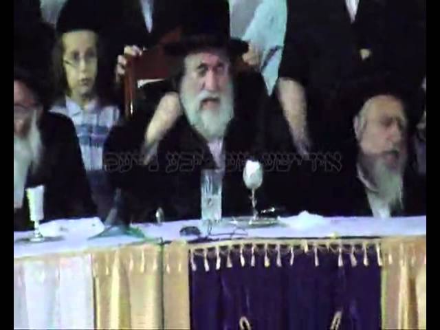 Viznitz Rebbe Conducting A Tish In Miron - Tishrei 5773