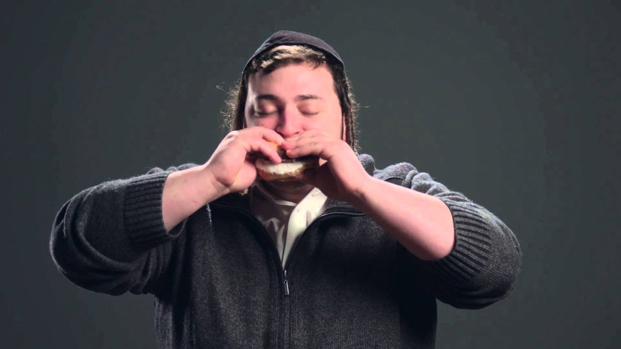 How to eat donuts (ON TIME STUDIOS)