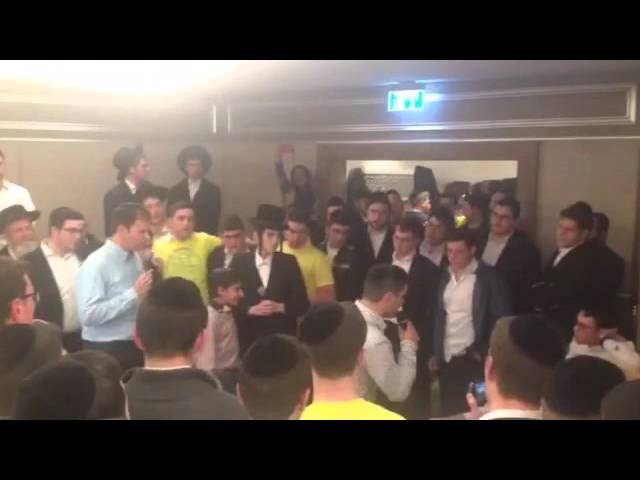 Kumzitz with Ohad Uzia Tzadok Motty Steinmetz with Rechnitz