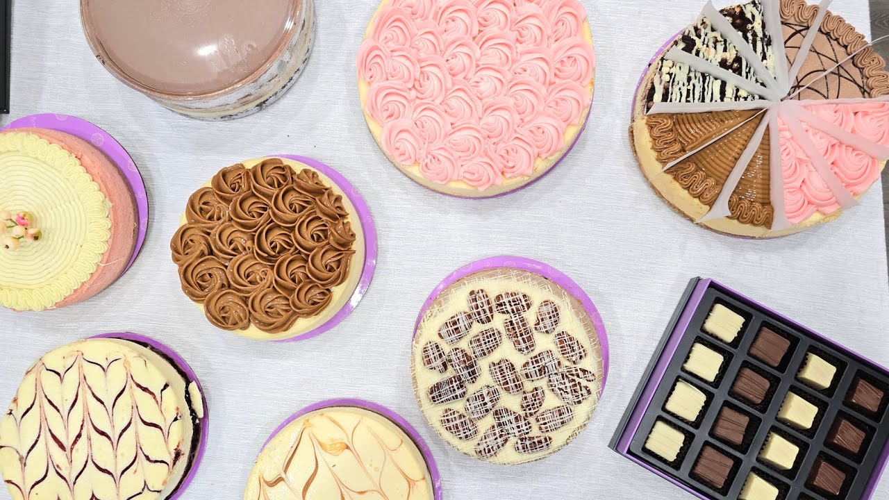 BTS of the biggest kosher cheesecake bakery, "Lilac & Creme", how their nationwide shipping is done.