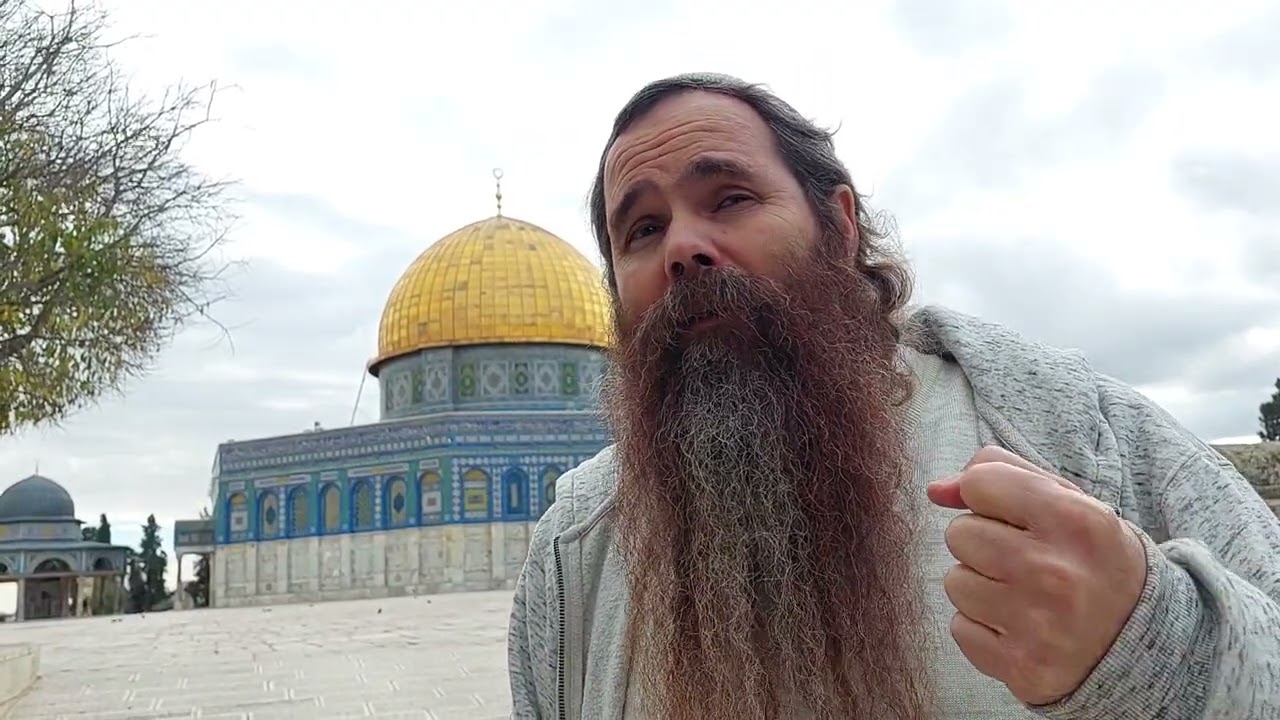 הרב אריה ליפו חזר להר הבית עם יוזמה: אבן לבית המקדש על כל חייל שנפל בקרב!
