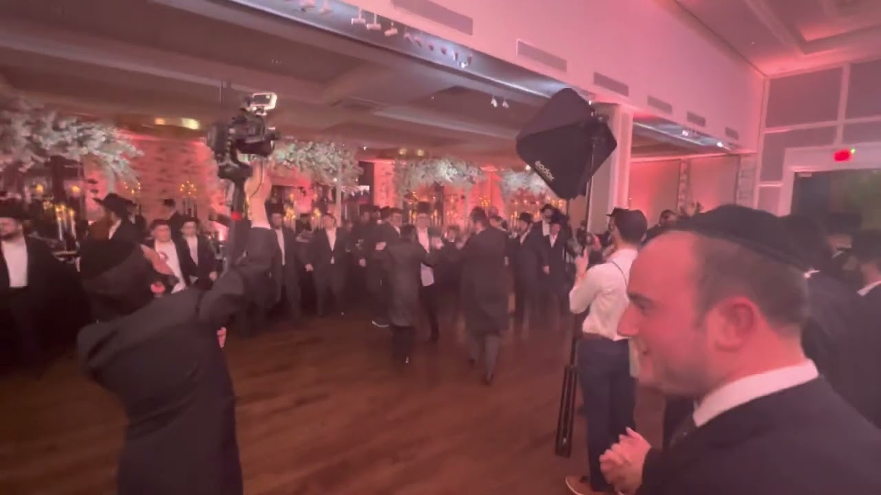 Yossi shtendig production and berry waber singer by Lipa Schmeltzer bar mitzvah shimy