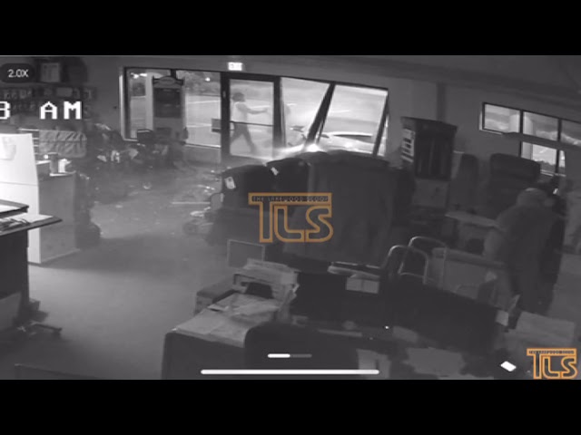 Car doing doughnuts crashes into Lakewood storefront