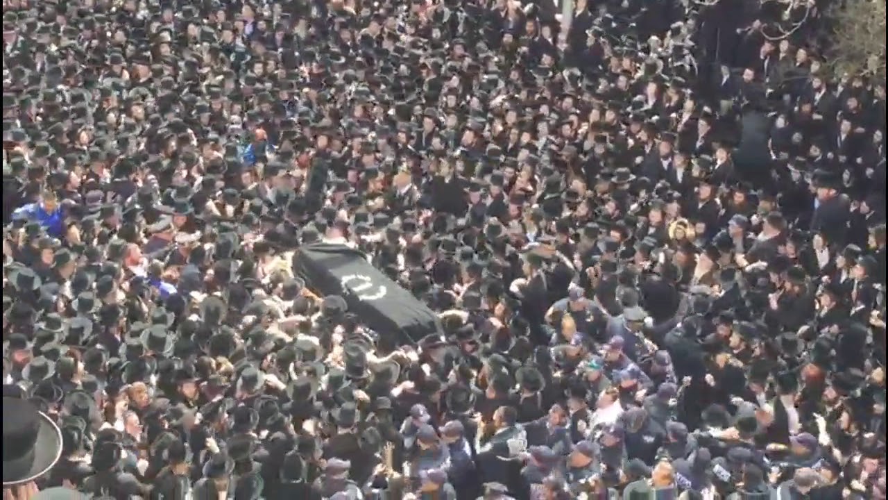 Snippets of the Skulener Rebbe's Levaya