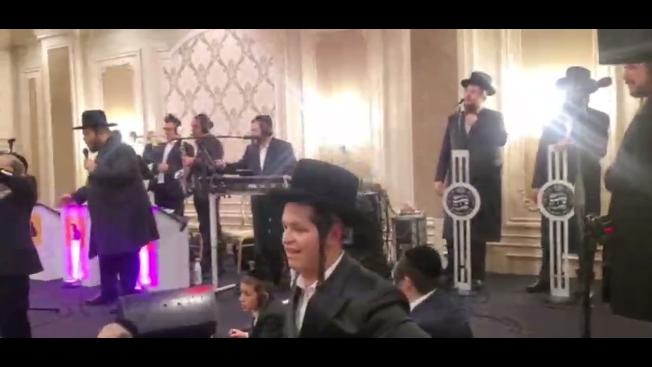 לוי פאלקוביץ עם התזמורת של אברומי ברקו ומקהלת שירה