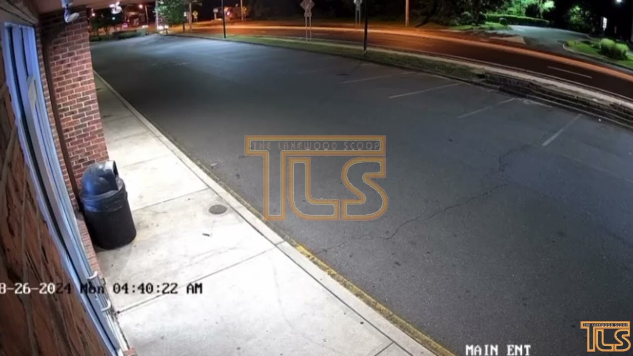Driver arrested for DUI after trashing into Garbage truck in Lakewood