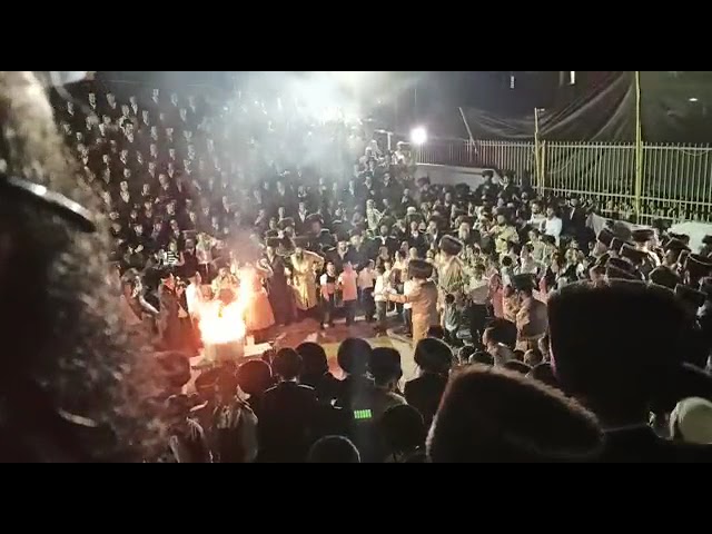 מוצש״ק מיט כ״ק אדמו״ר מלעלוב שליט״א אין מירון