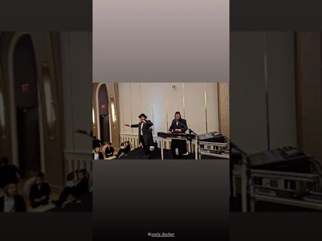 Yoely Fischer 🎹 Levy Falkowitz 🎤