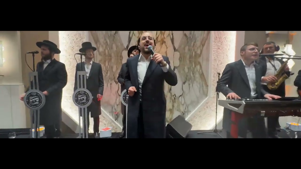 Chesky Schwartz  on keys & Lipa schmelzer & Second dance