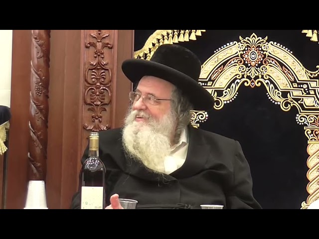 מסיבת חנוכה ביי הגאון רבי שאול אלתר שליט"א