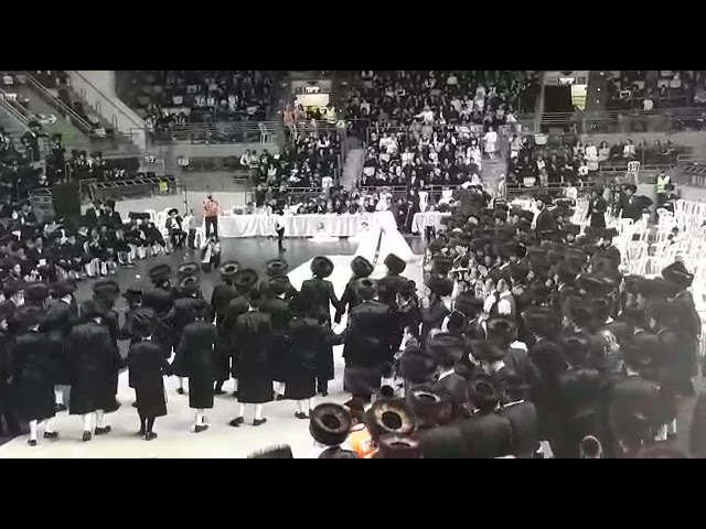 שמחת החתונה בבית סאטמאר בני ברק- וויזניץ- סעריט וויזניץ
