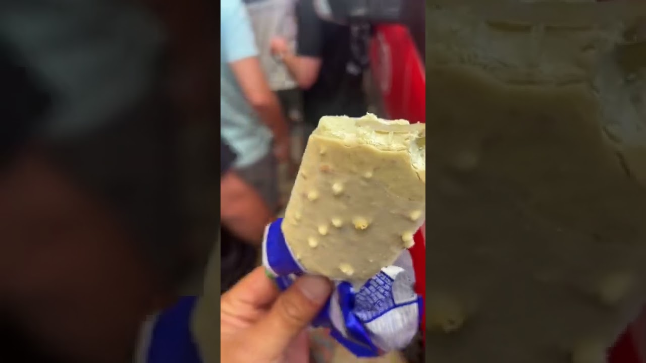 כשאלון אלגלי המלך מפנק