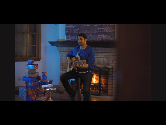 Yossi Desser - Dreidelech - Yiddish Chanukah Carols -יוסי דעססער - דריידעלעך - חנוכה