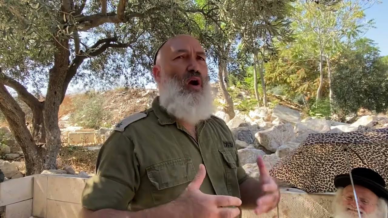 אסף פריד קצין מילואים שהגיע להתפלל בהר הבית לפני הכניסה לעזה | עקידת יצחק והשאלה שבנו שאל אותווו