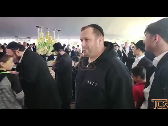 Lakewood Mayor Ray Coles visits the Lakewood Shuk