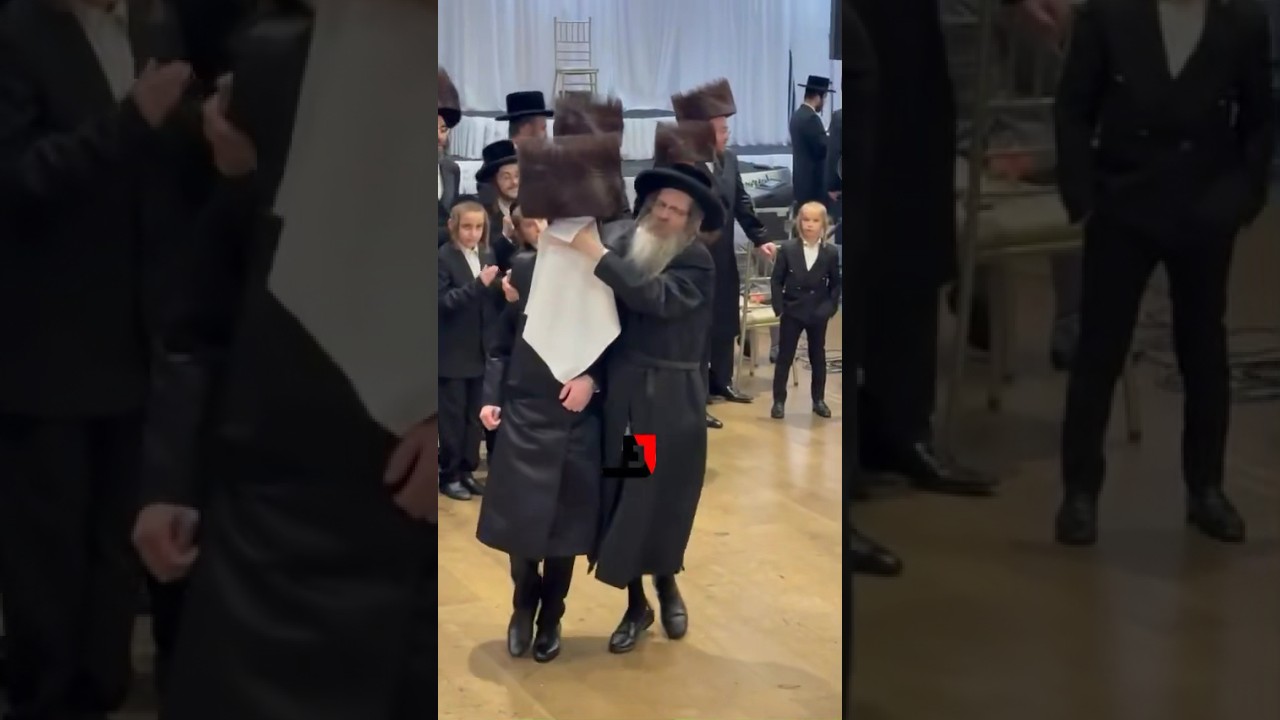 Reb Nachmen Biderman Dances Mitzvah Tantz with the Groom | רבי נחמן בידרמן שליט”א בריקוד מצוה טאנץ